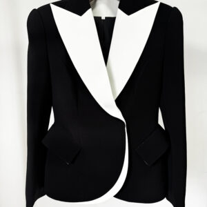Elegant Contrast Lapel Tailored Blazer Jacket